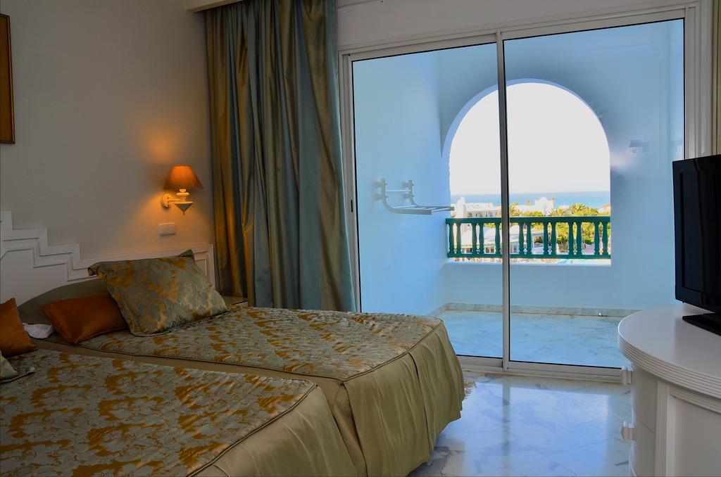 Hotel Royal Garden Palace - Families&couples