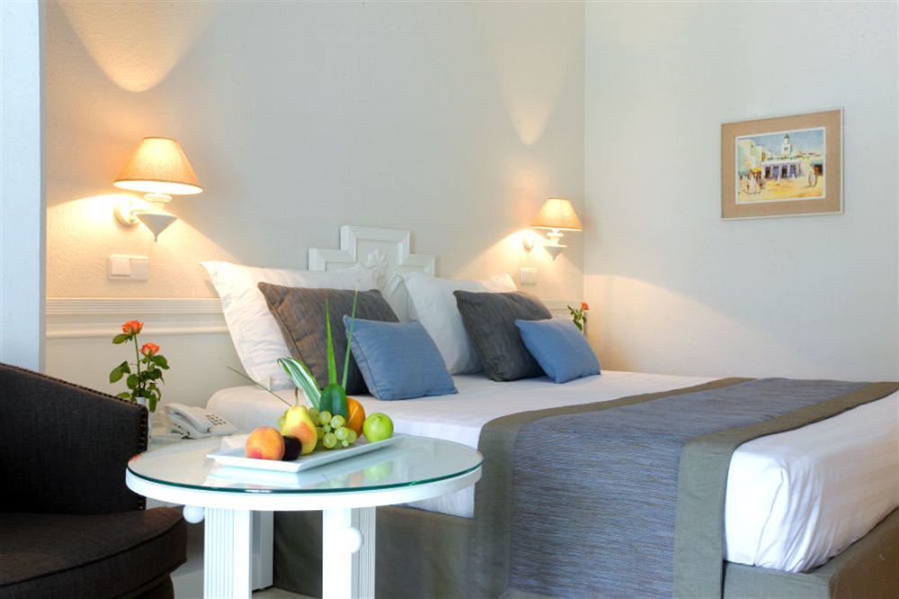 Royal Garden Palace - Families&couples Hotel