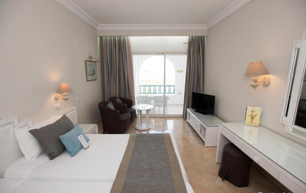 Royal Garden Palace - Families And Couples 5*